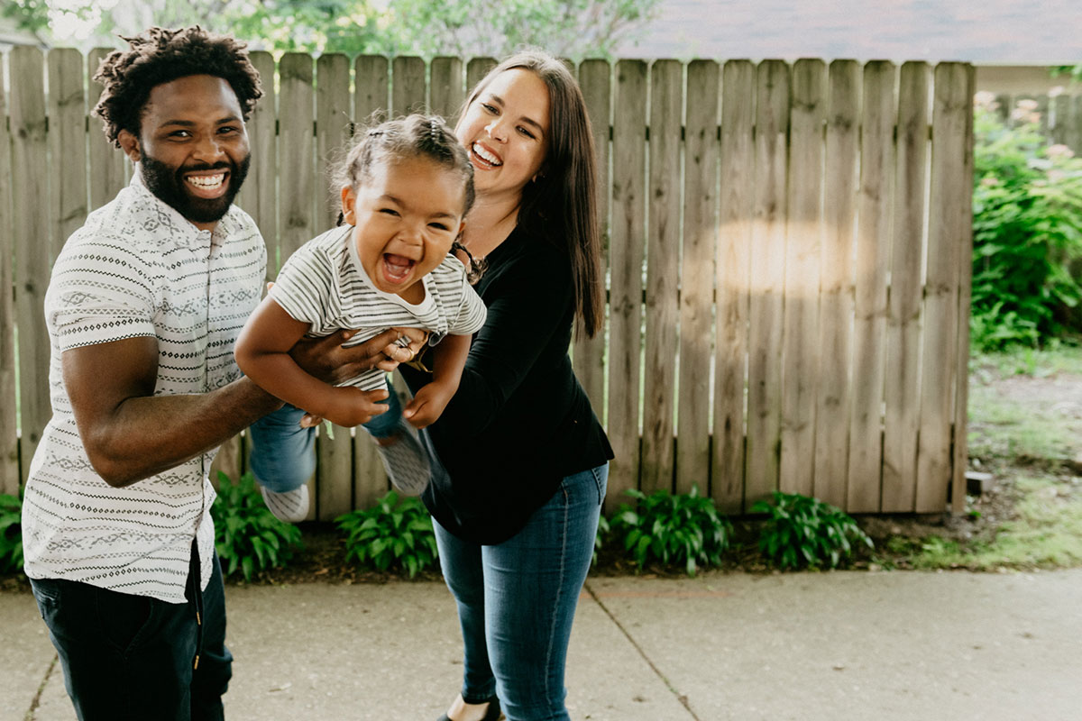 Family Promotes Good Oral Health Family Promotes Good Oral Health
